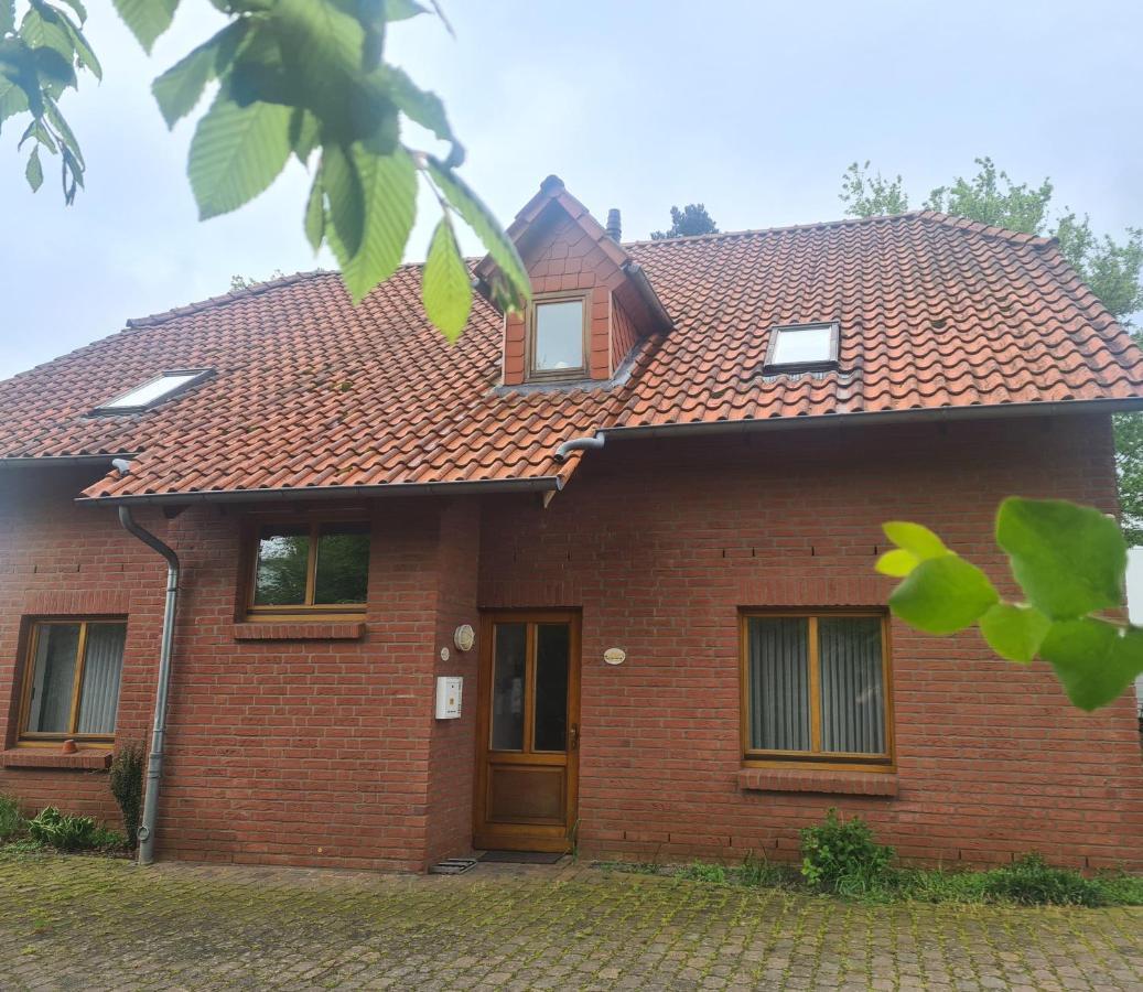 Schickebude-Steinhude-1-400M-Zum-Naechsten-Oeffentlichen-Wasserzugang-5-Minuten-Zur-Badeinsel-Ruhige-Lage-Mit-Schoenem-Aussenbereich Экстерьер фото
